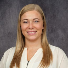 Farmers Trust and Savings Bank Announces Kenzie Lode as a new member of the eServices team!